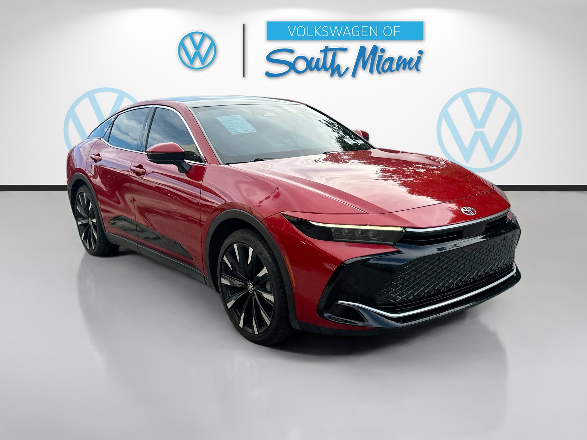 2023 Toyota Crown Platinum photo 3