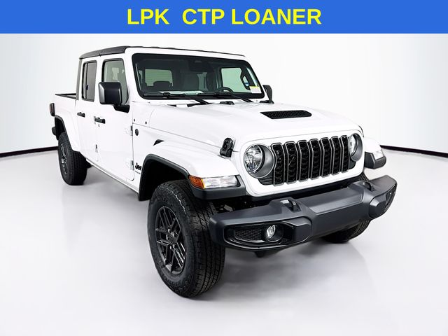 2026 Jeep Gladiator Sport S's photo