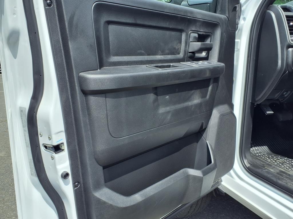 2025 Ram 2500 Tradesman photo 4