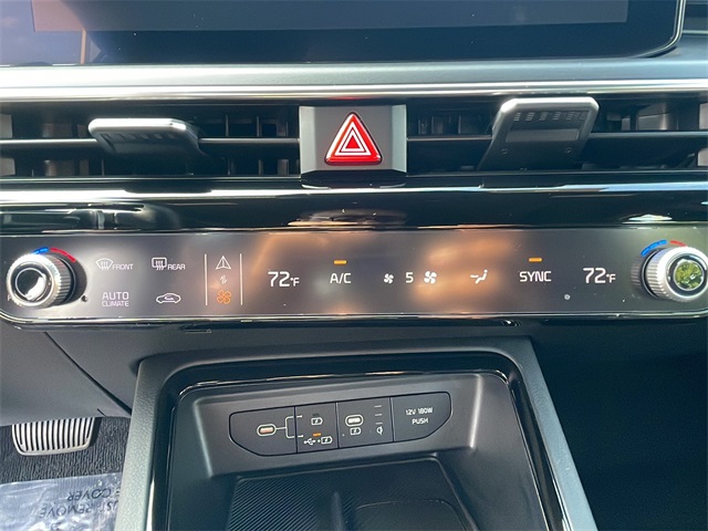 2025 Kia K5 GT photo 27