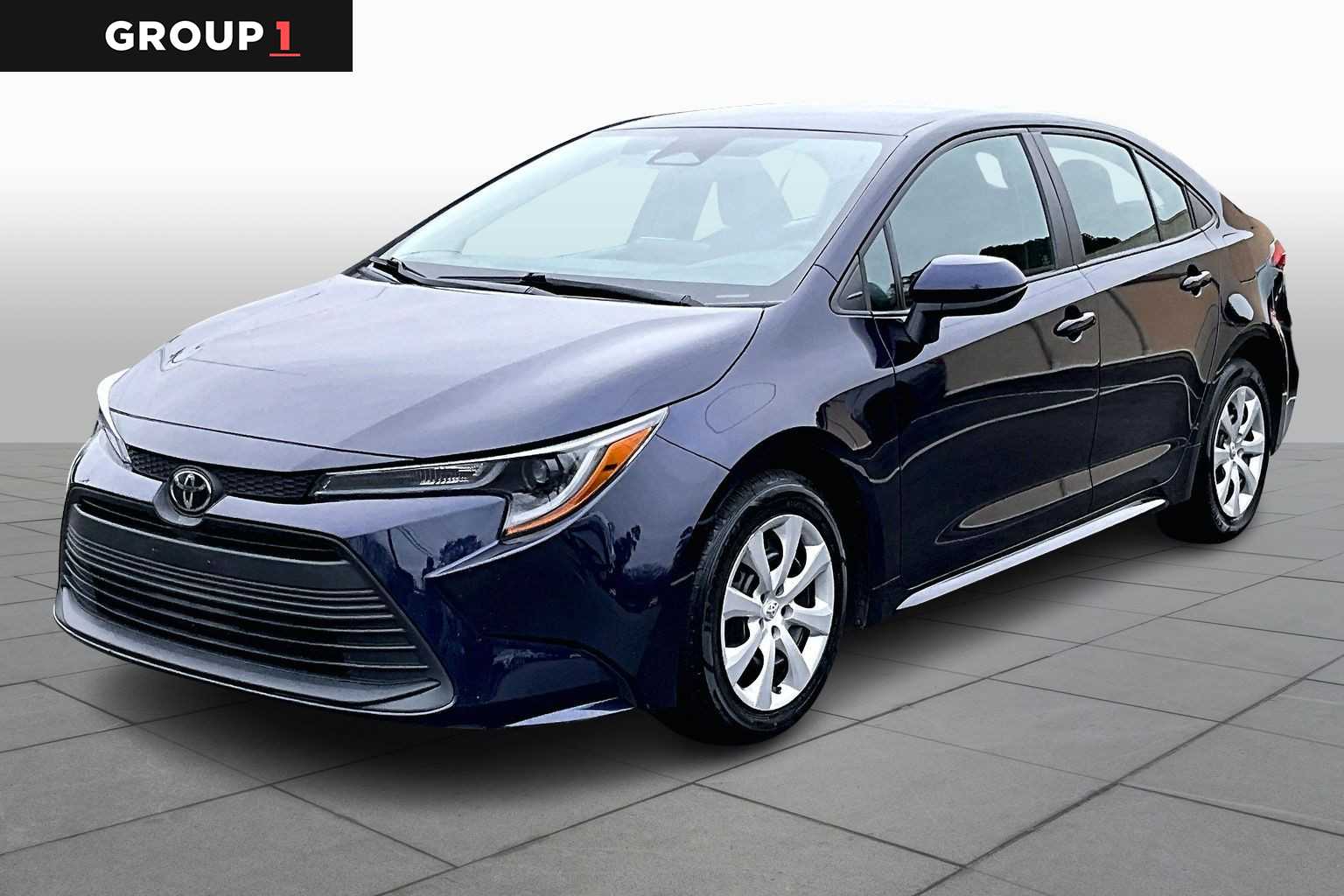 2023 Toyota Corolla LE's photo