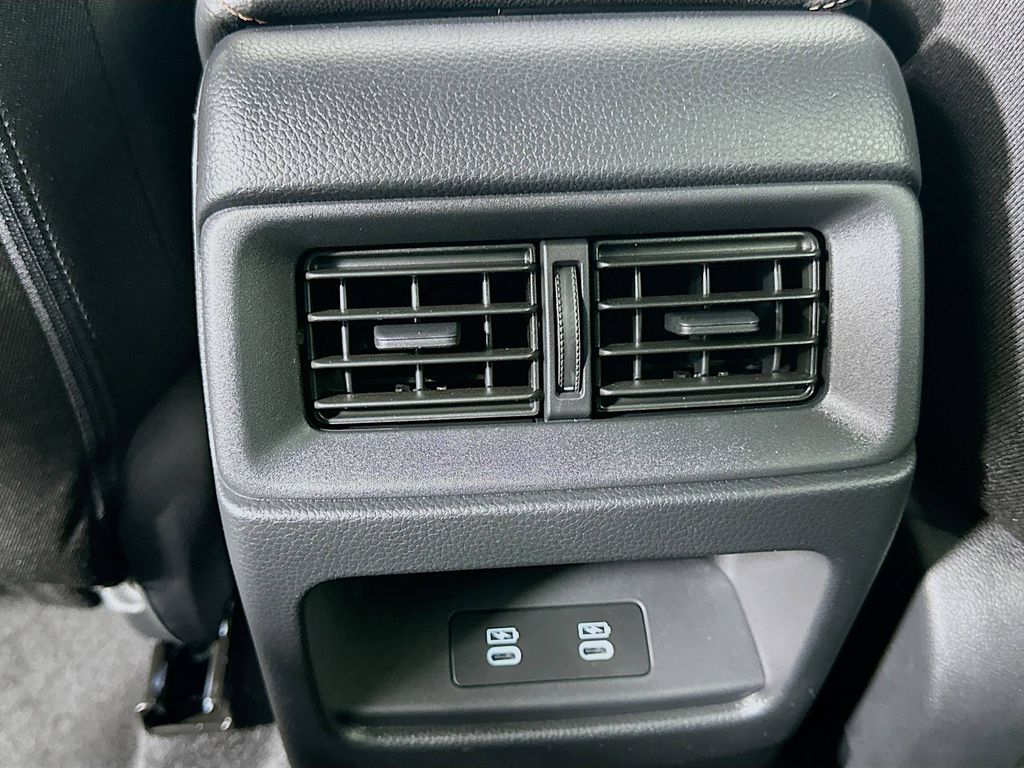 2026 Honda CR-V Hybrid photo 17