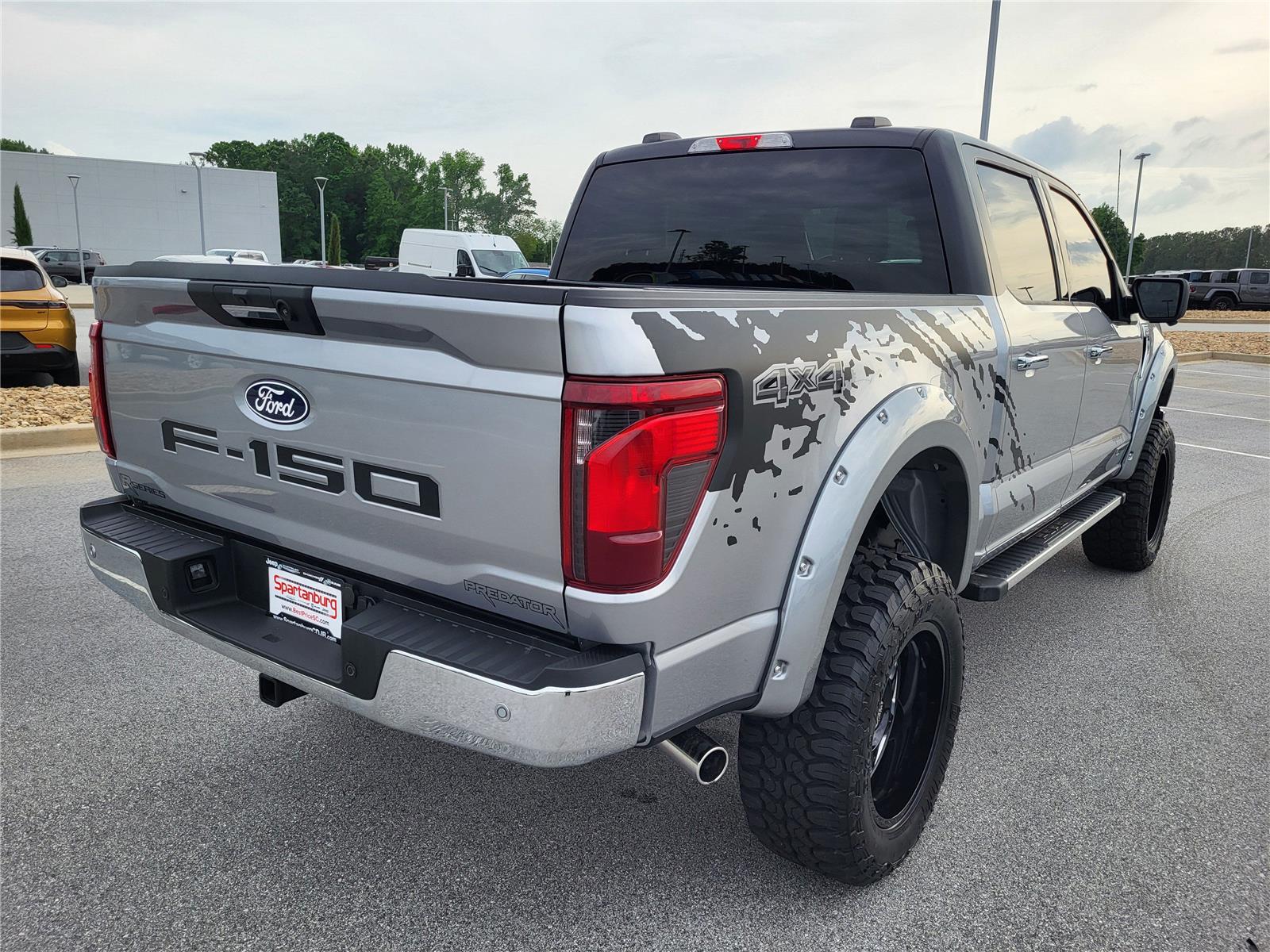 2024 Ford F-150 XLT photo 4
