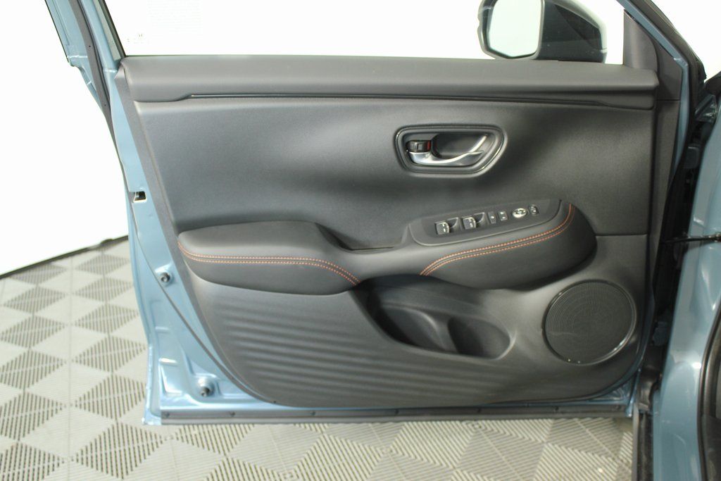 2026 Honda HR-V Sport photo 7