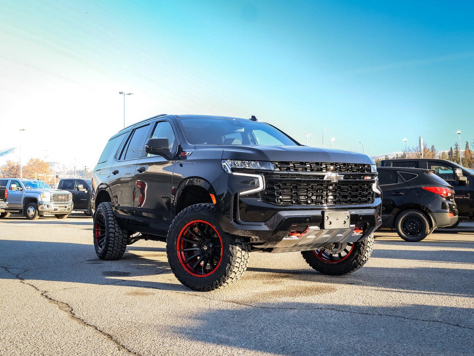 New 2024 Chevrolet Tahoe Z71 3in SST Ready Lift 20in Fuel