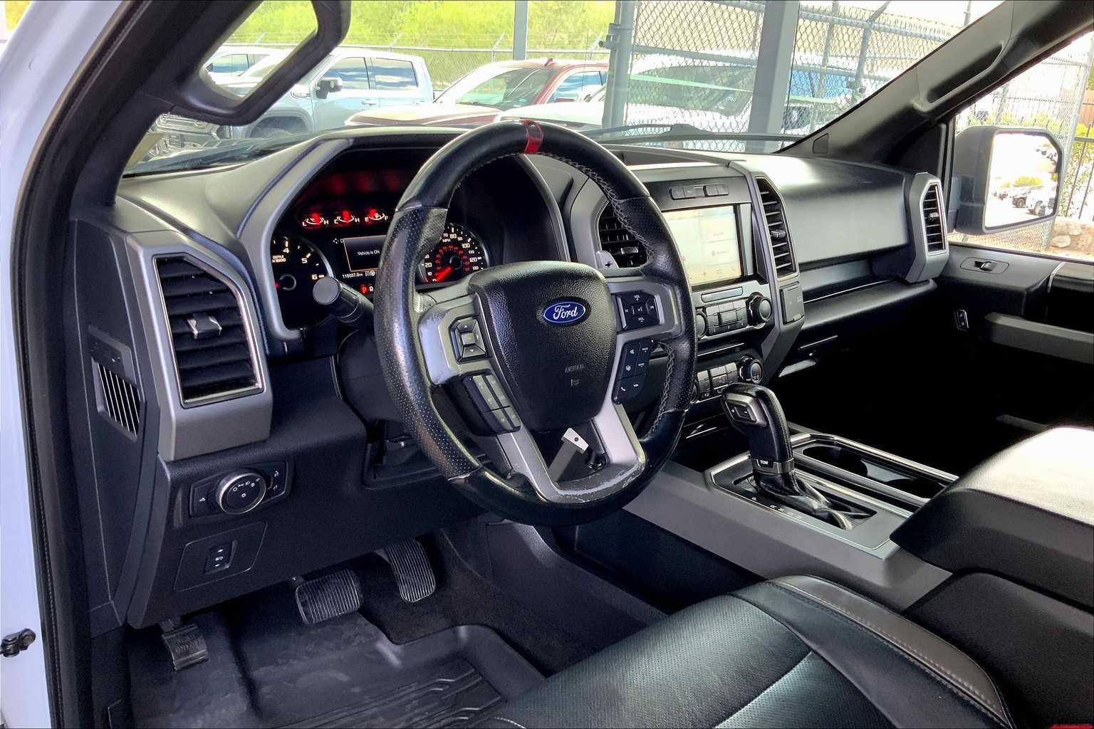 2017 Ford F-150 Raptor photo 15