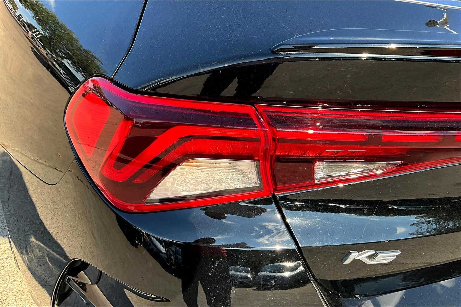 2022 Kia K5 GT-Line photo 26
