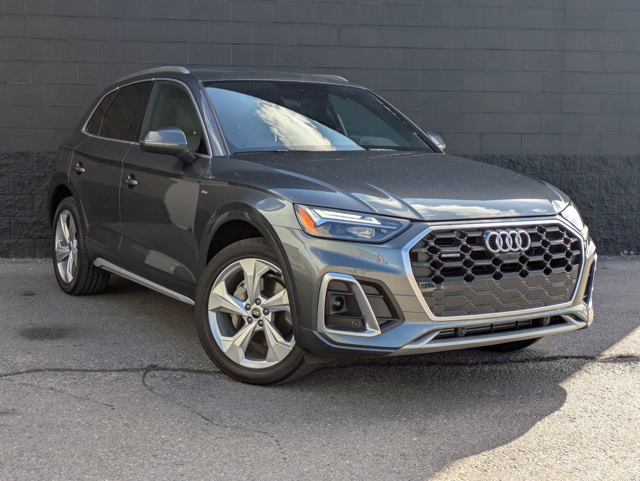 2023 Audi Q5 S line Premium Plus photo 3