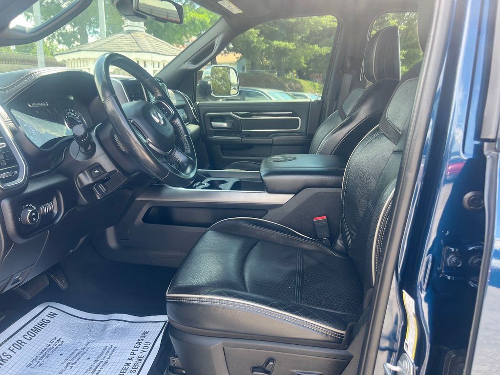 2022 Ram 2500 Laramie photo 9