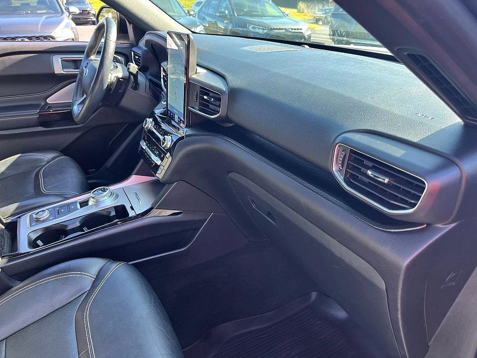 2021 Ford Explorer ST photo 31