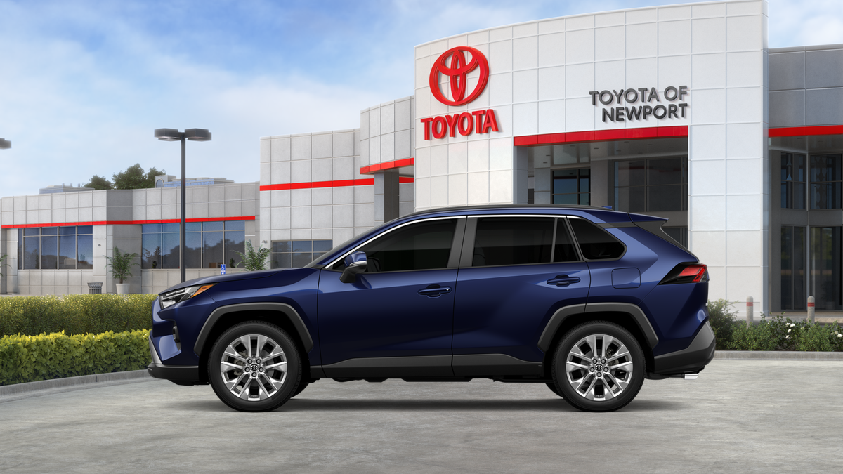 2025 Toyota RAV4 XLE Premium photo 3