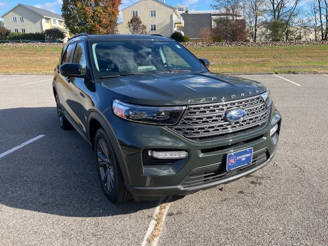 2022 Ford Explorer XLT's photo