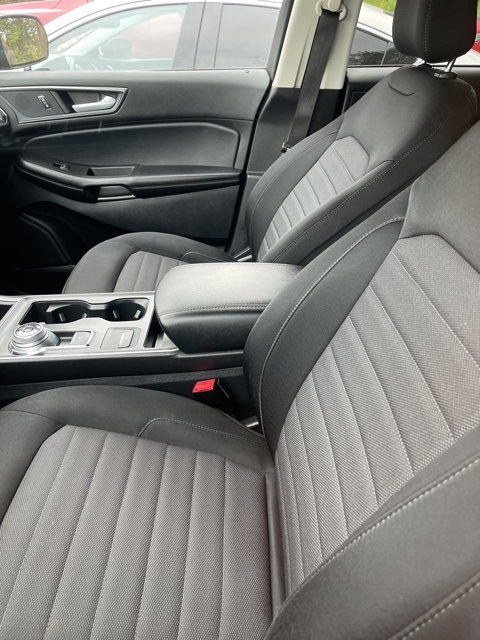 2022 Ford Edge SE photo 6