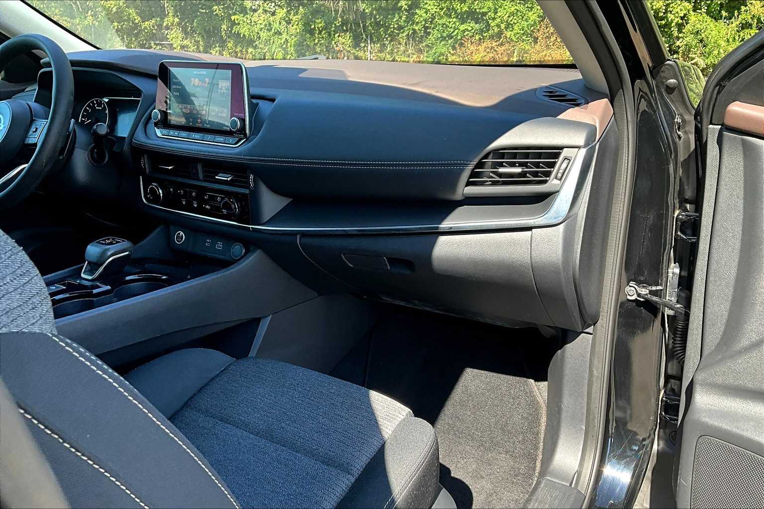 2021 Nissan Rogue S AWD photo 15