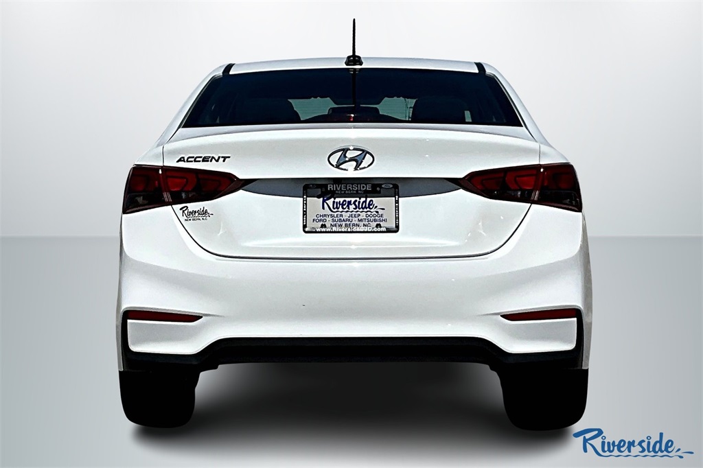 2022 Hyundai Accent SEL photo 6