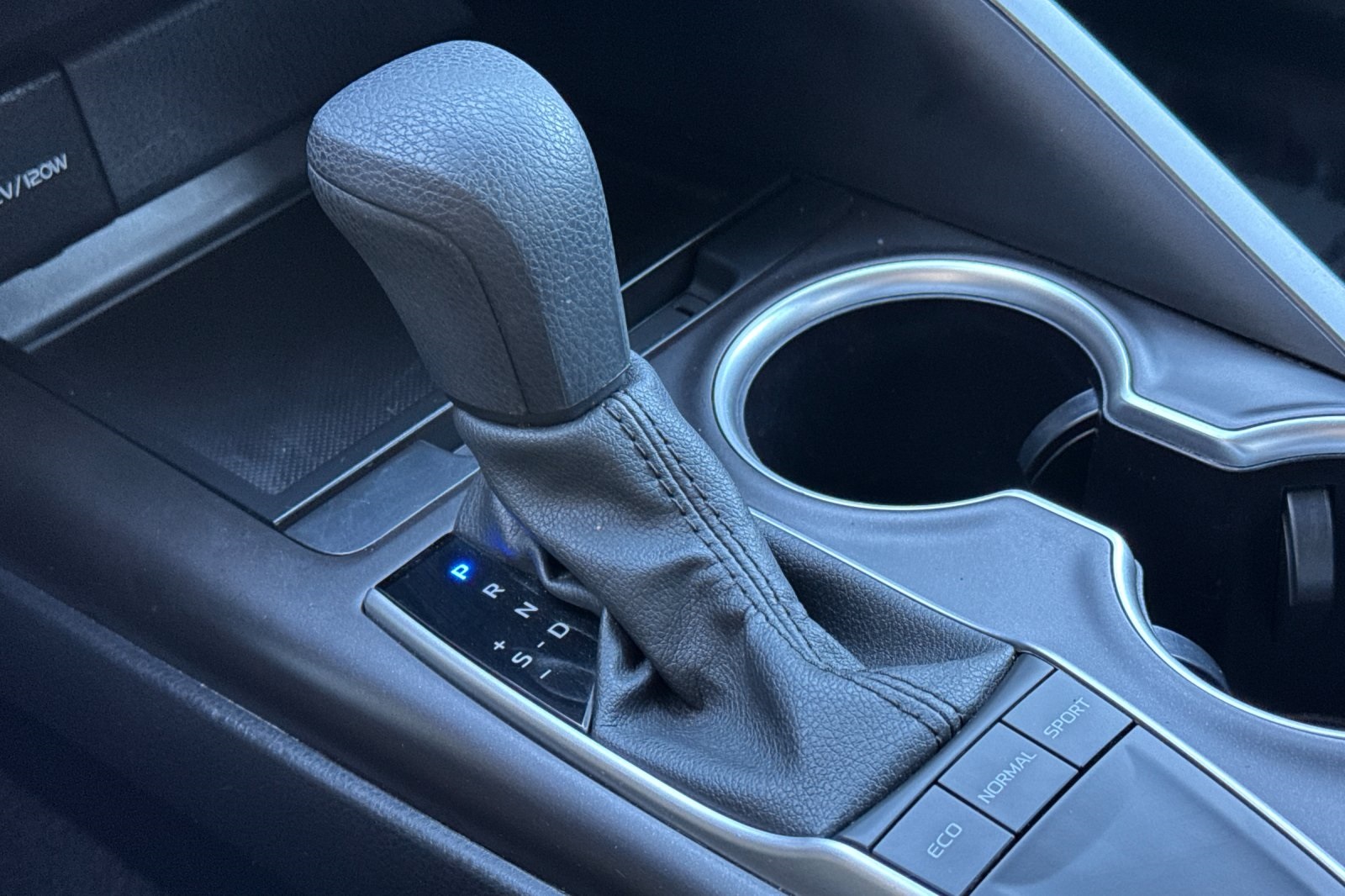 2024 Toyota Camry LE photo 20