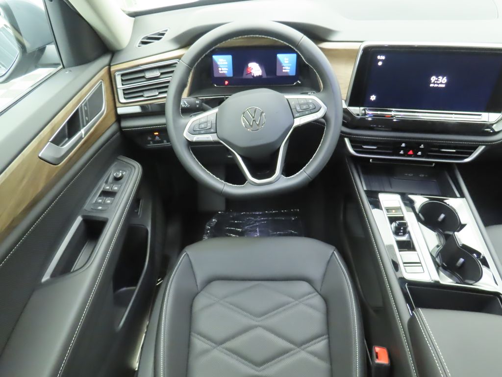2026 Volkswagen Atlas SE Technology photo 10