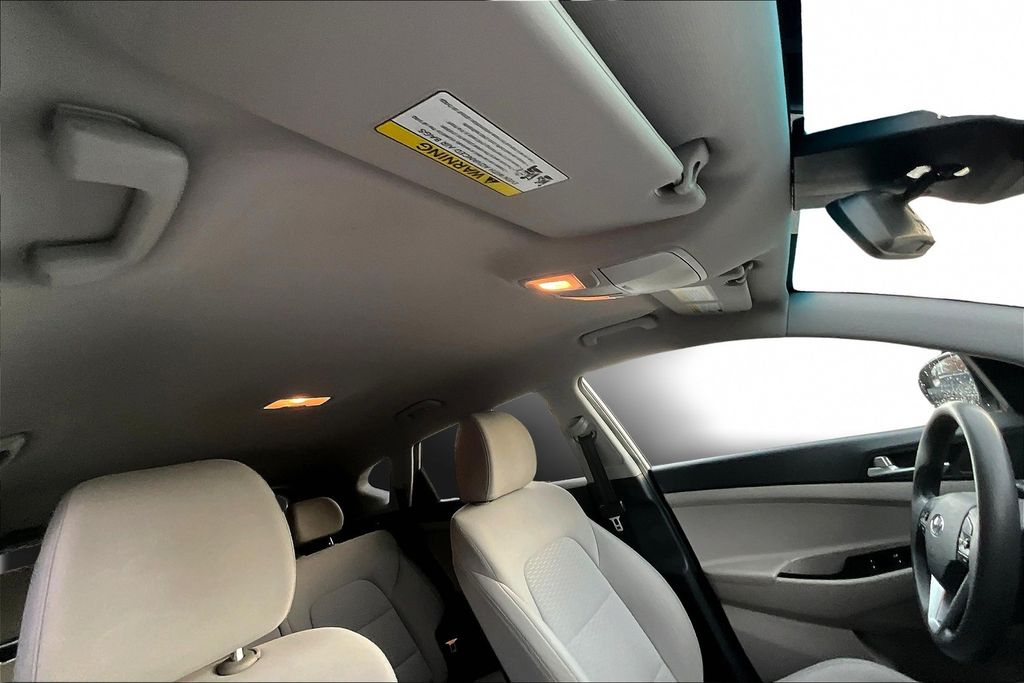 2019 Hyundai Tucson SE photo 21