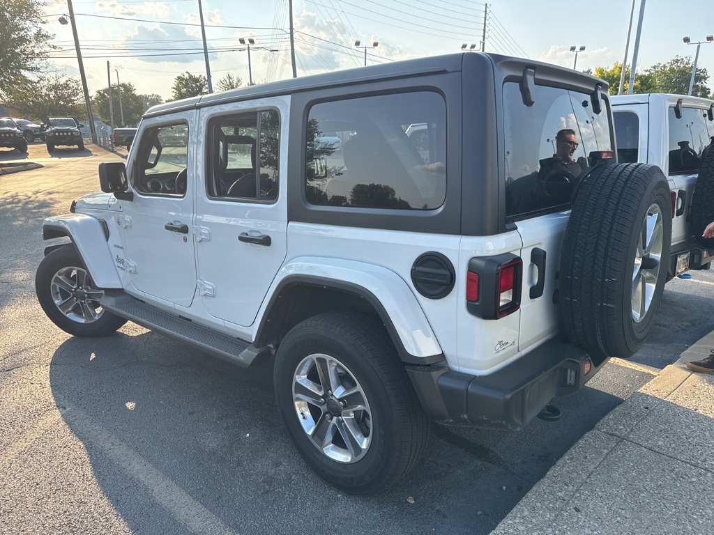 2022 Jeep Wrangler Unlimited Sahara photo 11