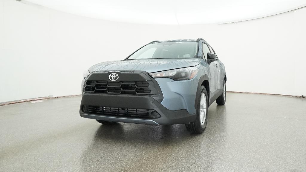 2026 Toyota Corolla Cross LE photo 4