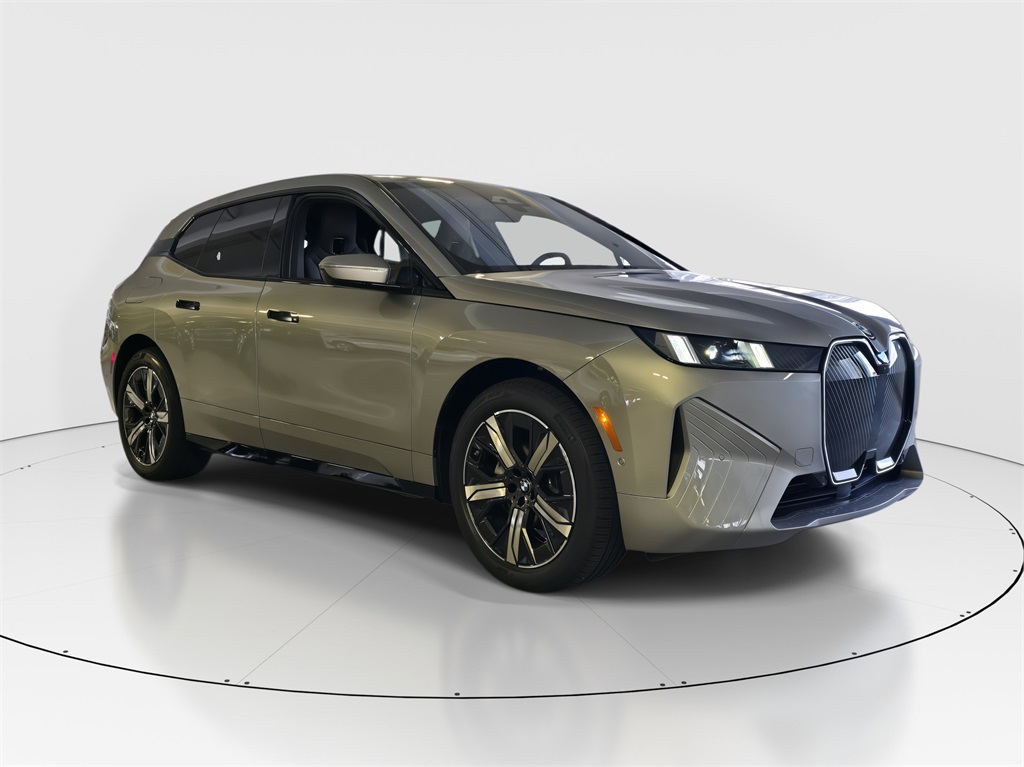 2026 Bmw iX photo 2
