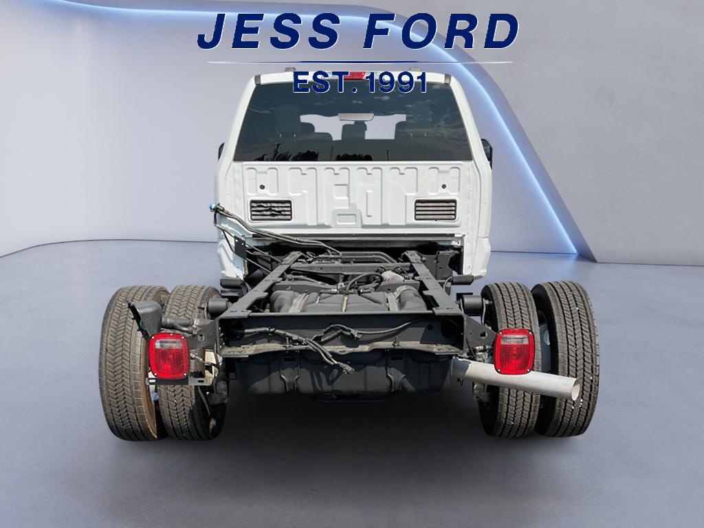 2024 Ford F-450 XLT photo 4