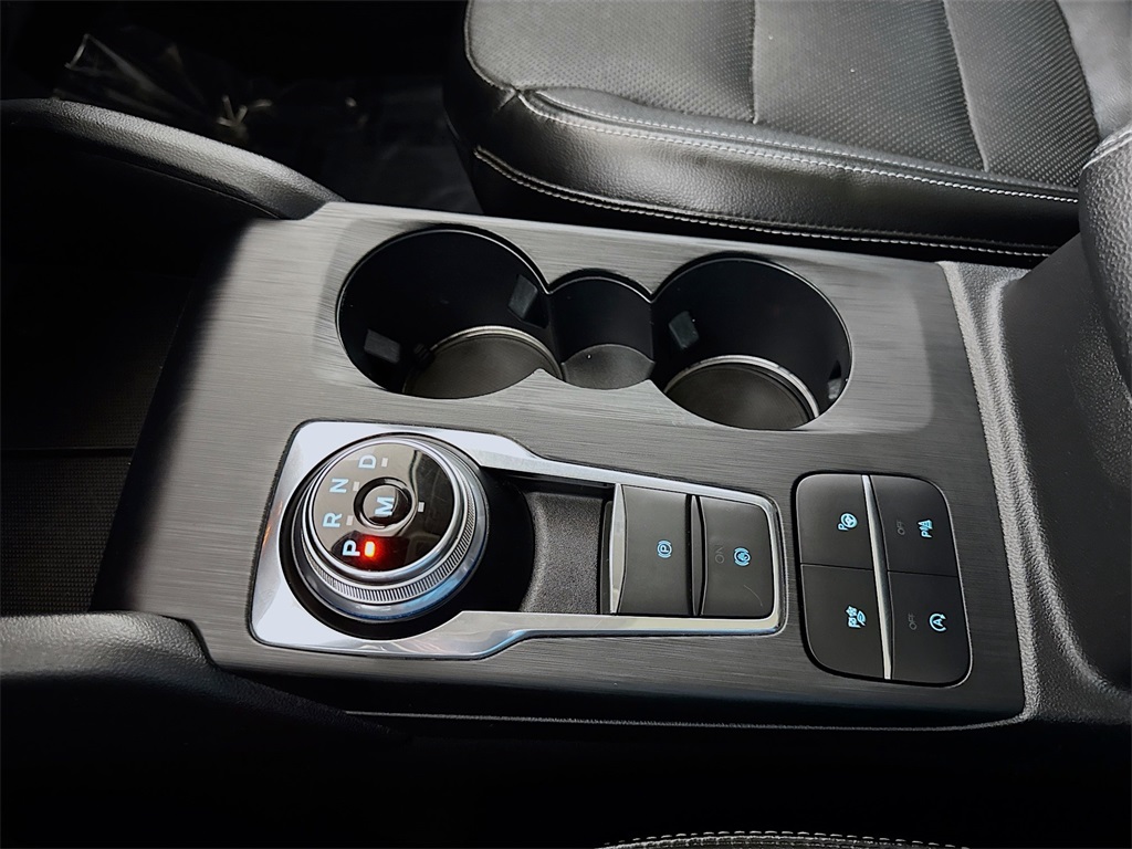 2020 Ford Escape Titanium photo 34
