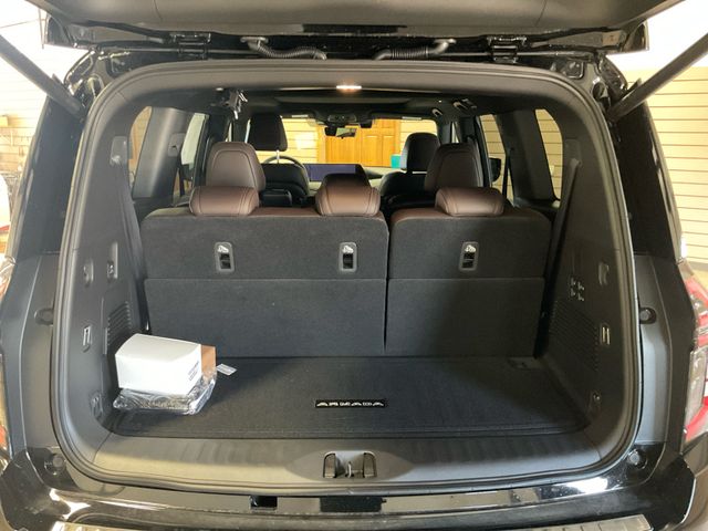 2025 Nissan Armada Platinum photo 11