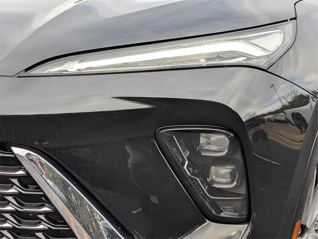 2025 Buick Envision Avenir photo 3
