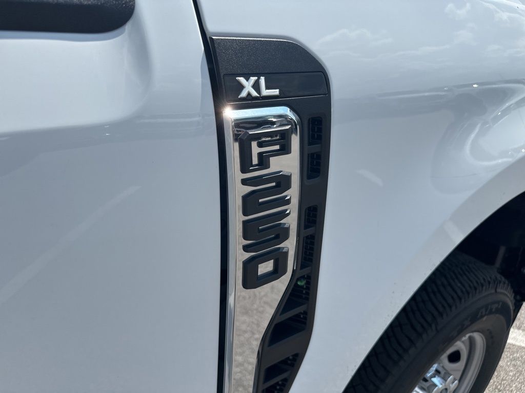 2026 Ford F-250 photo 38