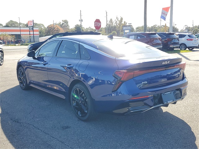 2026 Kia K5 GT-Line photo 2