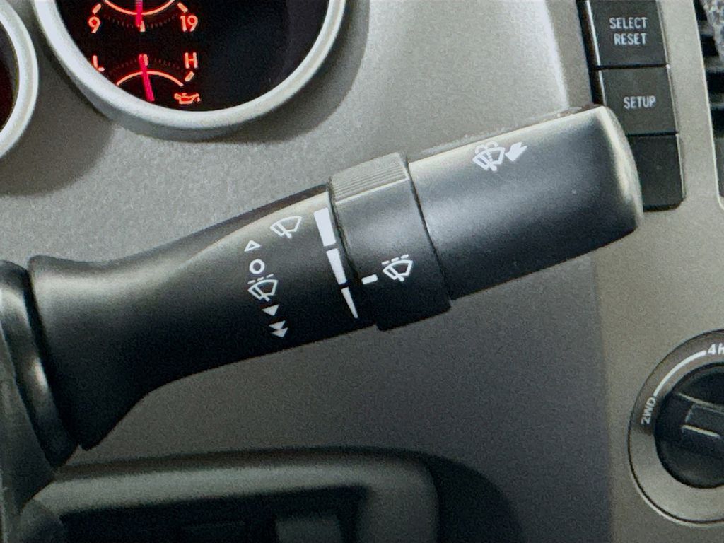 2011 Toyota Tundra Grade photo 13