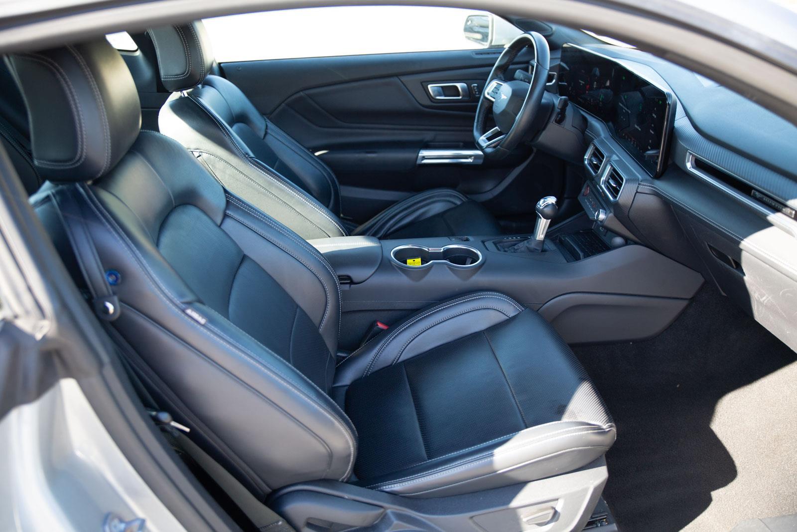2024 Ford Mustang EcoBoost Premium photo 22