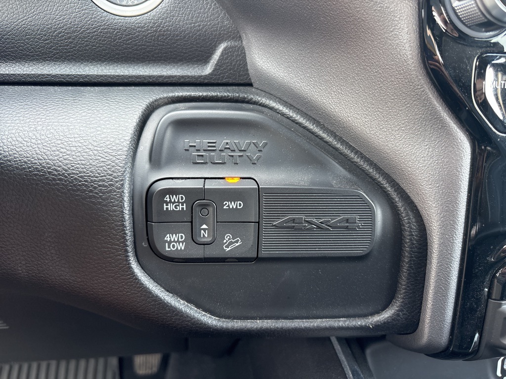 2024 Ram 2500 Laramie photo 16