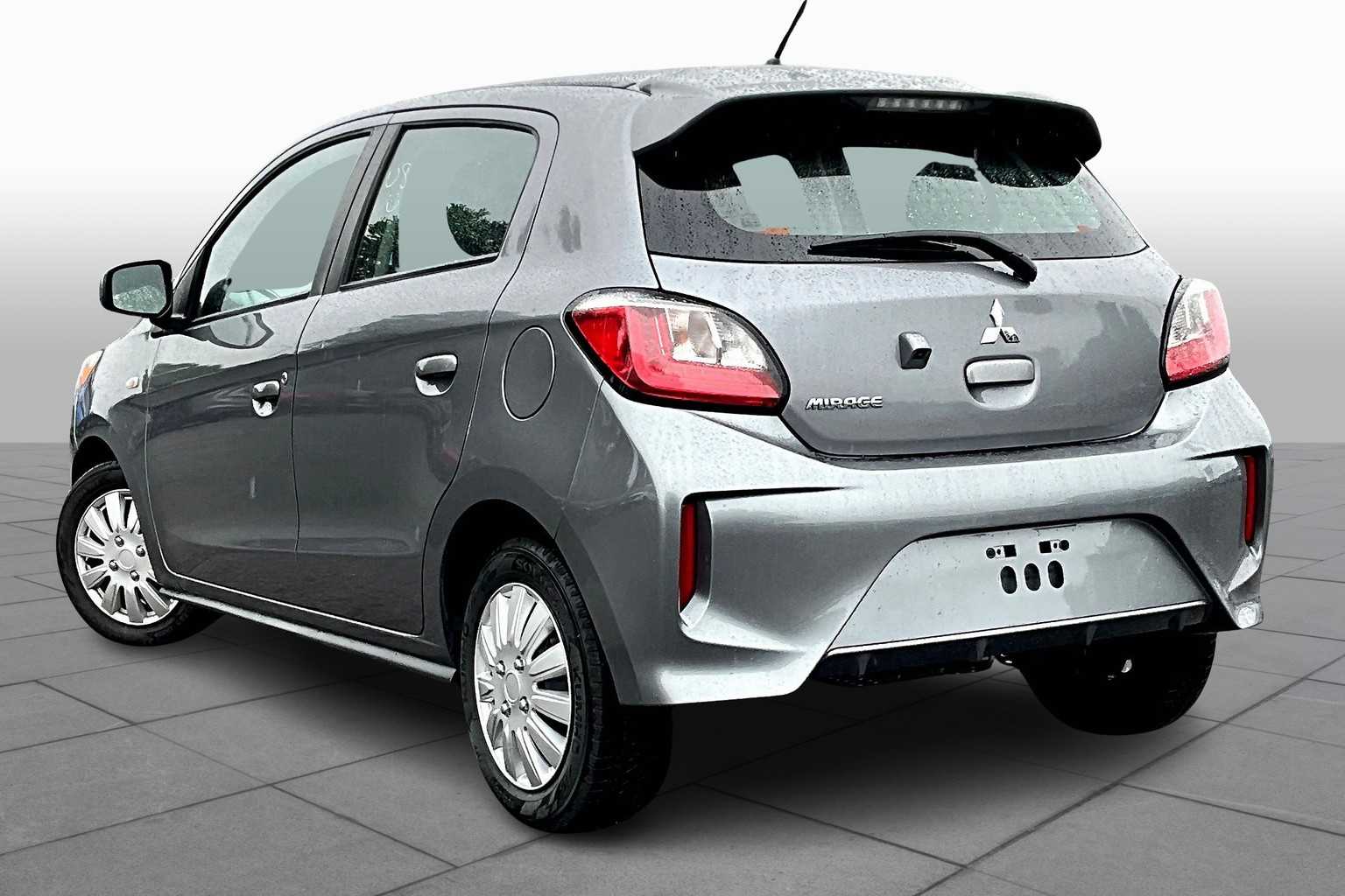 2022 Mitsubishi Mirage ES photo 10