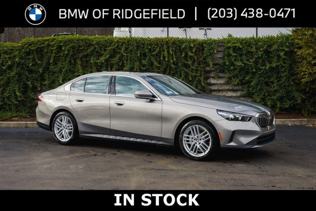 2025 BMW 5 Series 530i xDrive