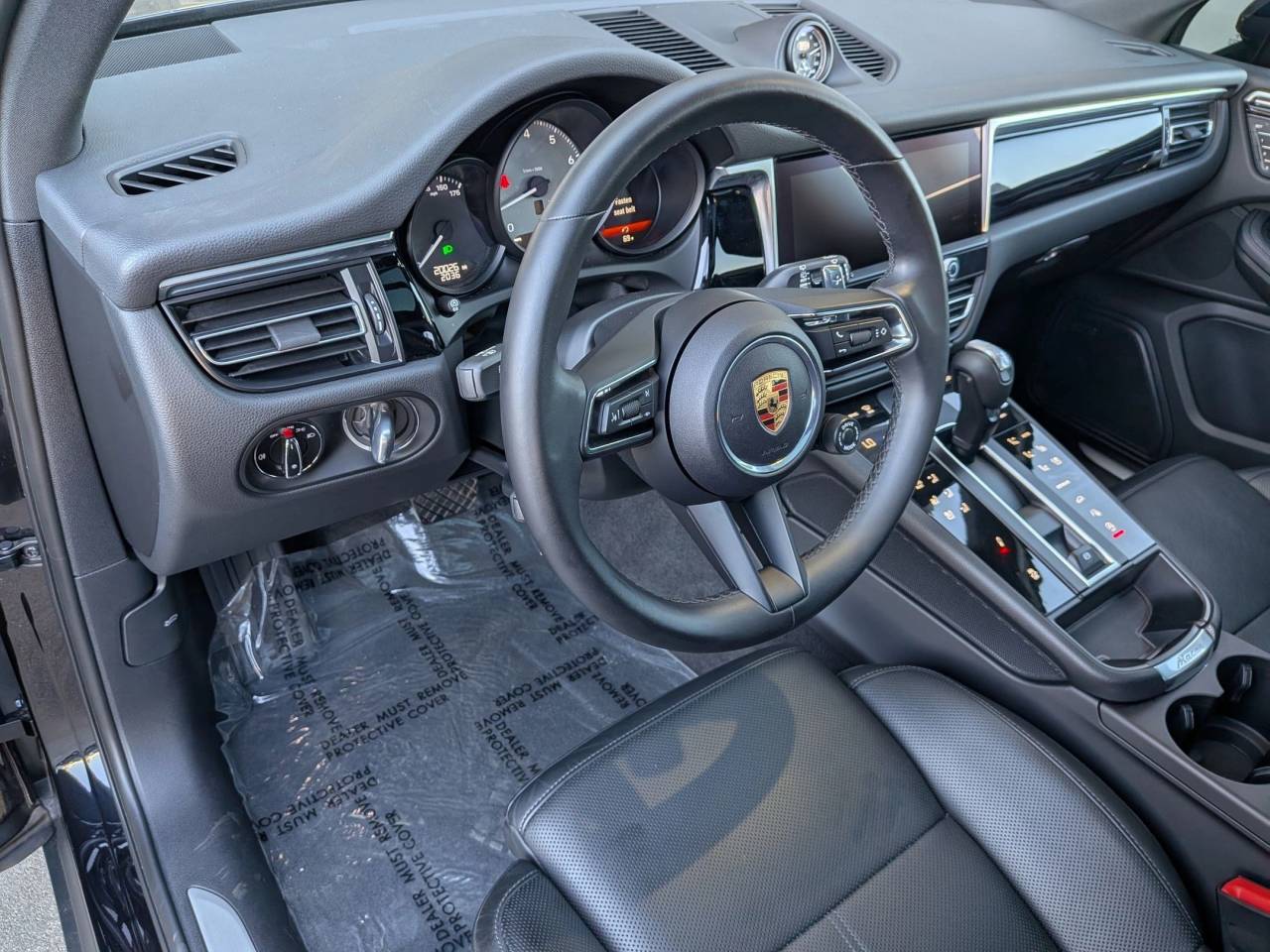 2024 Porsche Macan S photo 4
