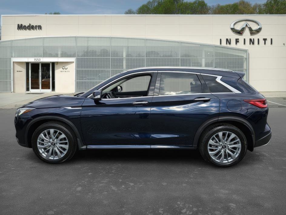 2025 Infiniti QX50 Luxe AWD photo 2