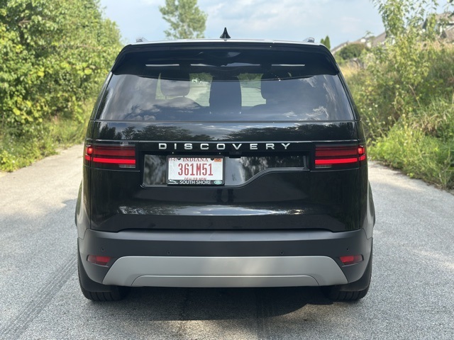 2025 Land Rover Discovery S photo 7