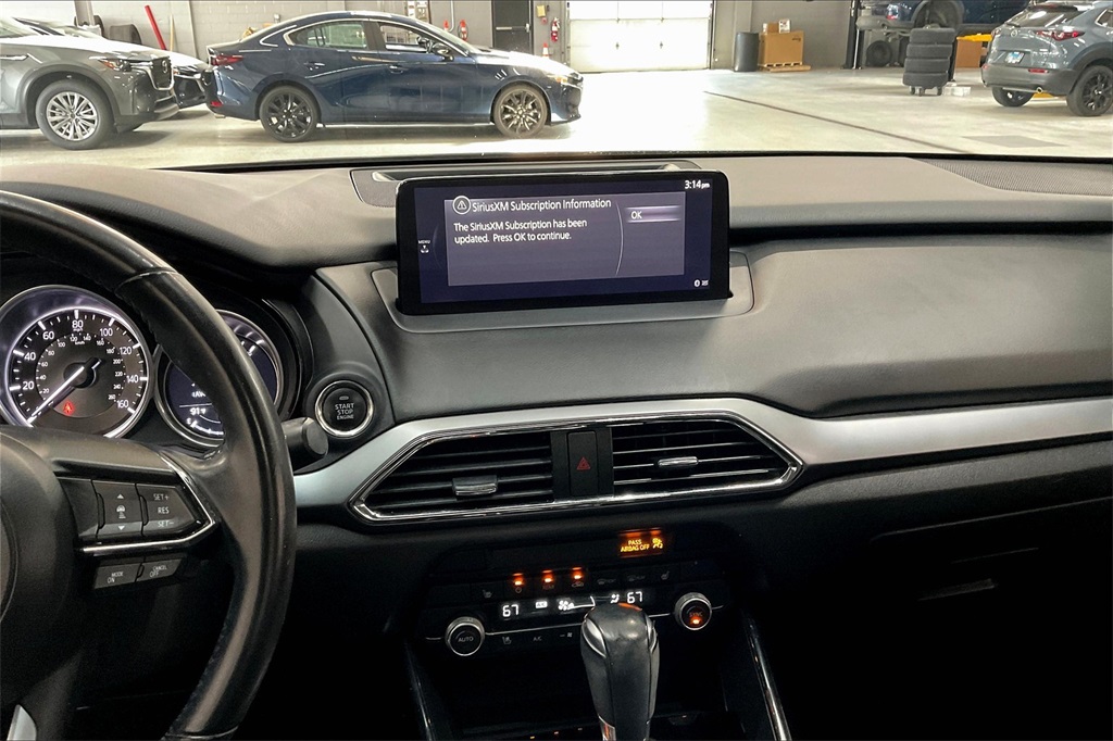 2022 Mazda CX-9 Touring photo 5