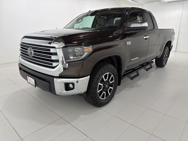 2019 Toyota Tundra Limited's photo