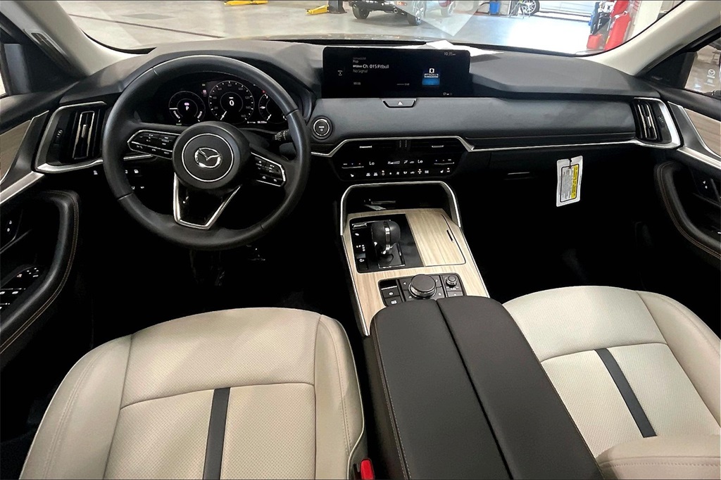 2025 MAZDA CX-90 - Image 3