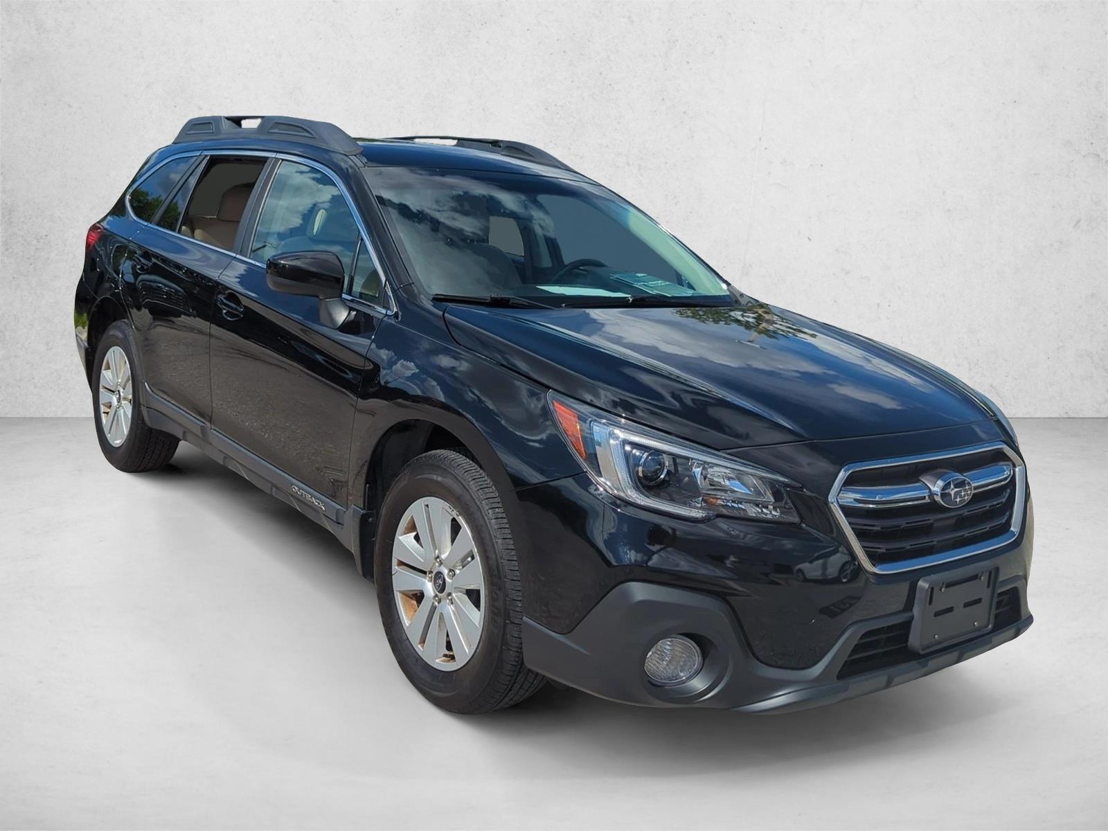 2018 Subaru Outback 2.5i Premium photo 3