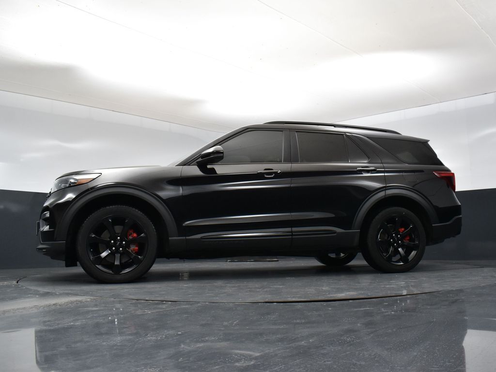 2021 Ford Explorer ST photo 31