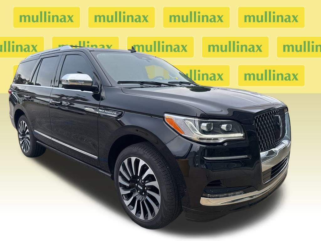2024 Lincoln Navigator Black Label's photo