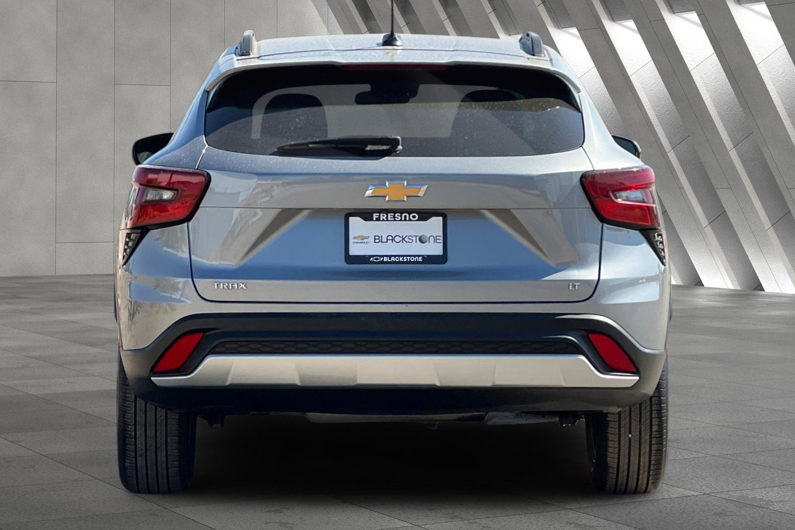 2024 Chevrolet Trax photo 3
