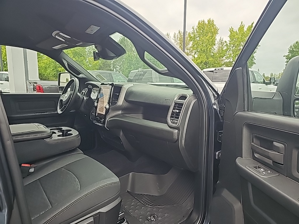 2025 Ram 2500 Tradesman photo 8
