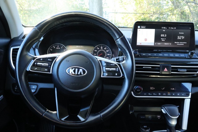 2021 Kia Seltos SX photo 3