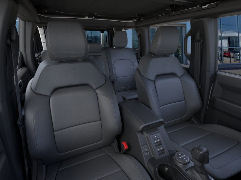2025 Ford Bronco Outer Banks photo 10