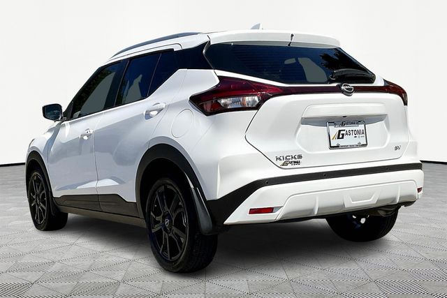 2024 Nissan Kicks SV photo 2